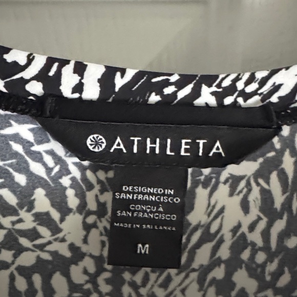 Athleta Patterned Short Sleeve Athletic Top M - Picture 2 of 16